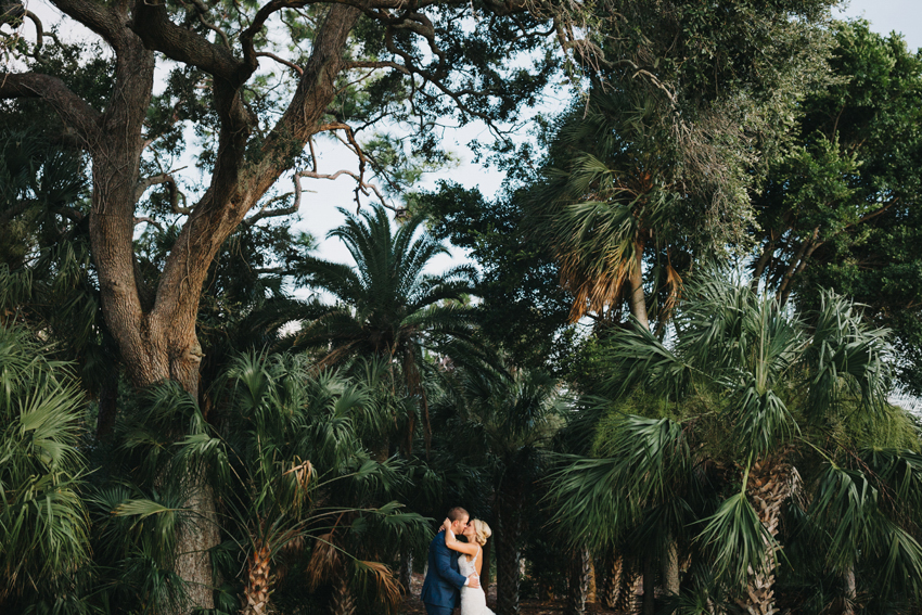 Lush greenery wedding photos at the Powel Crosley Estate in Sarasota