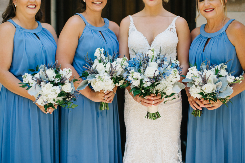 blue and white loose bridesmaid bouquets