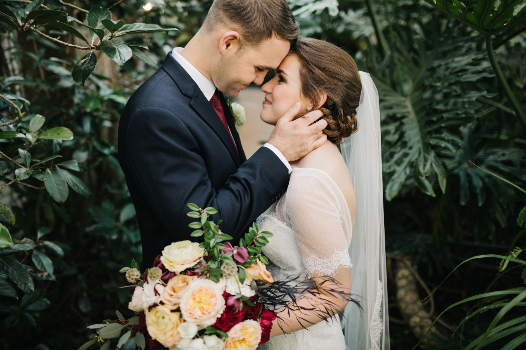 Orlando wedding photography specializing in romantic outdoor weddings