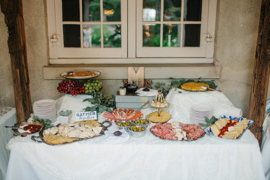 chartreuse wedding buffet
