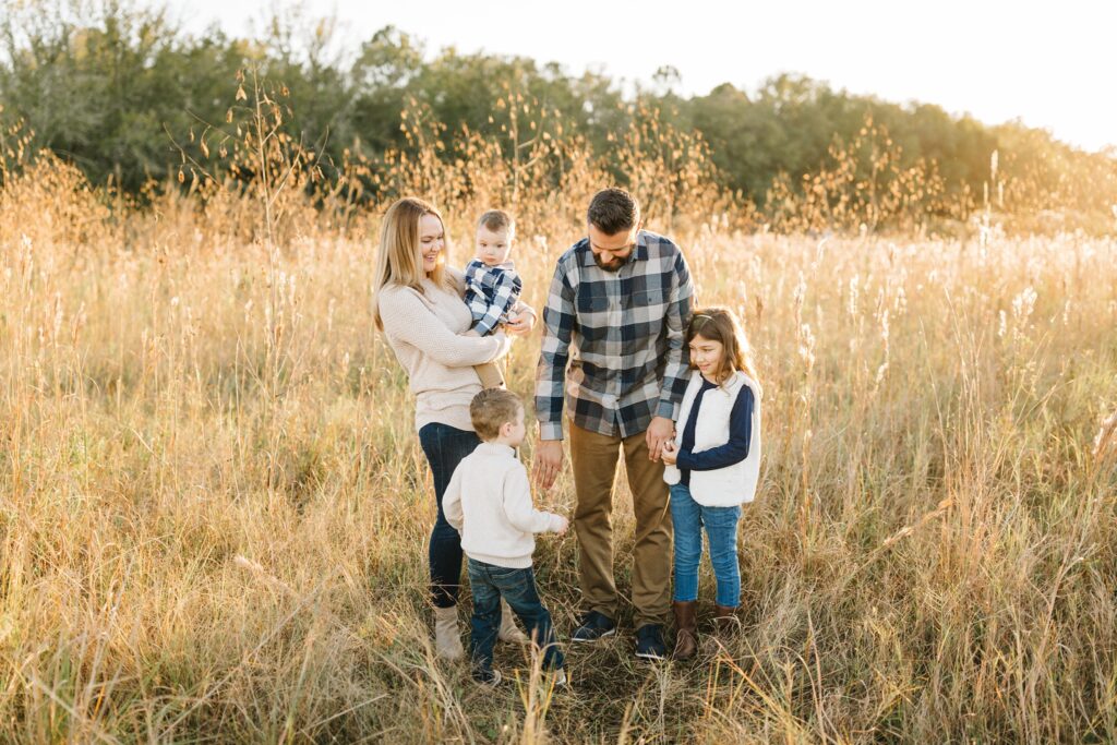 Tampa family photography in a field