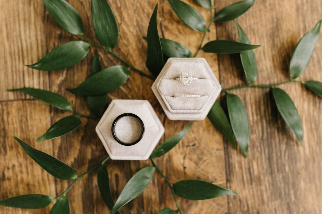 Bridal rings in a ivory velvet box