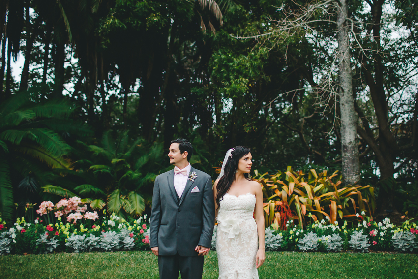 Garden wedding photos at gorgeous wedding venue in Sarasota, Florida