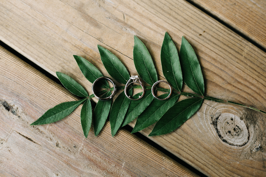 Rustic wedding ring details for a woodsy wedding