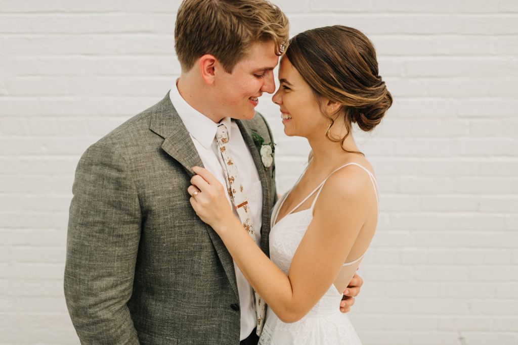 haus 820 wedding in lakeland with white brick and industrial vibes
