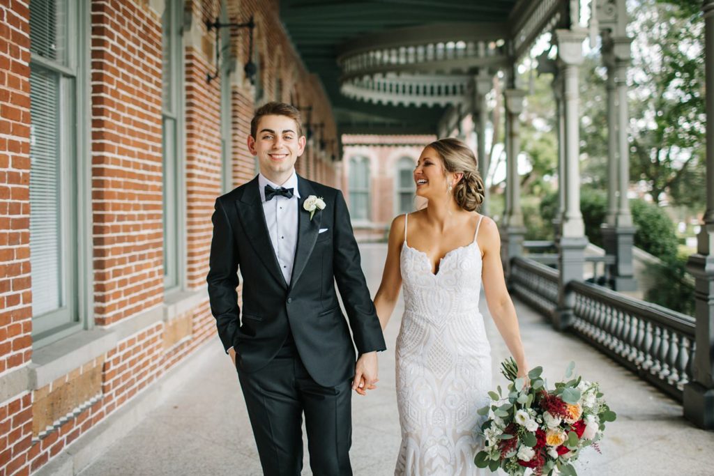 First look wedding photos for downtown tampa industrial wedding